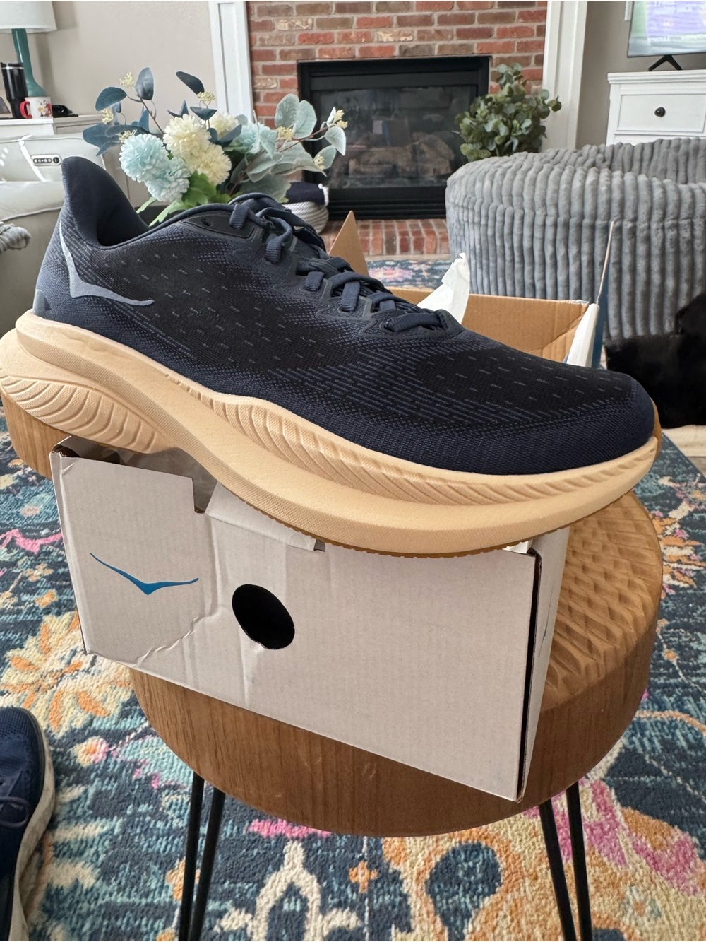 Hoka One One M Mach 6 LA Navy Blue Shoe Box Label